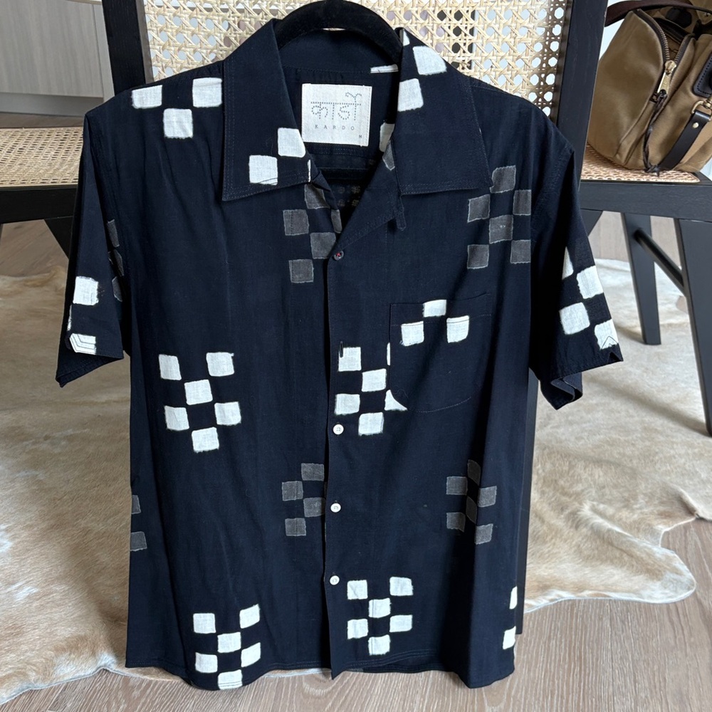 Kardo Navy and White Geometric Men's Shirt